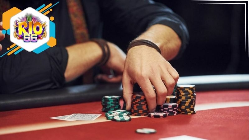 Những chiến thuật chơi game bài poker online hiệu quả